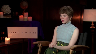 2020-01_-_Gretel_and_Hansel_-_ENTAffairTV_Interview_mp41148.jpg