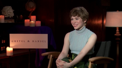 2020-01_-_Gretel_and_Hansel_-_The_Young_Folks_Interview_mp41665.jpg