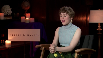 2020-01_-_Gretel_and_Hansel_-_The_Young_Folks_Interview_mp41674.jpg