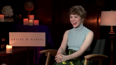2020-01_-_Gretel_and_Hansel_-_The_Young_Folks_Interview_mp41688.jpg