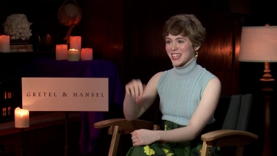 2020-01_-_Gretel_and_Hansel_-_The_Young_Folks_Interview_mp41692.jpg