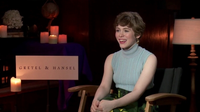 2020-01_-_Gretel_and_Hansel_-_The_Young_Folks_Interview_mp41703.jpg