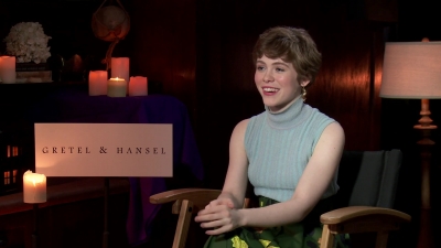 2020-01_-_Gretel_and_Hansel_-_The_Young_Folks_Interview_mp41704.jpg