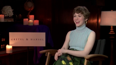 2020-01_-_Gretel_and_Hansel_-_The_Young_Folks_Interview_mp41800.jpg