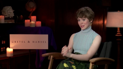 2020-01_-_Gretel_and_Hansel_-_The_Young_Folks_Interview_mp41929.jpg