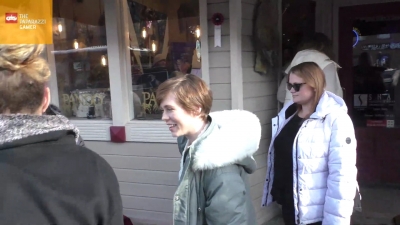 2020-01-27_-_2020_Sundance_Film_Festival_-_Celebrity_Sightings_in_Salt_Lake_City_mp46016.jpg