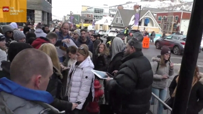 2020-01-27_-_2020_Sundance_Film_Festival_-_Celebrity_Sightings_in_Salt_Lake_City_mp46112.jpg