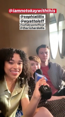 2020-02-25_-_Young_Hollywood_28229_mp40083.jpg