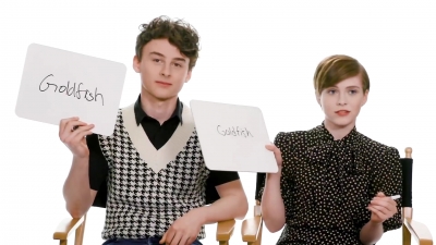 2020-03-07_-_Netflix_-_Wyatt_Oleff_and_Sophia_Lillis_BFF_Test_mp40524.jpg