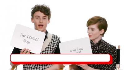 2020-03-07_-_Netflix_-_Wyatt_Oleff_and_Sophia_Lillis_BFF_Test_mp40542.jpg