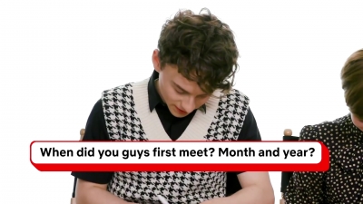 2020-03-07_-_Netflix_-_Wyatt_Oleff_and_Sophia_Lillis_BFF_Test_mp40571.jpg