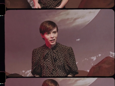 2020-03-10_-_SOPHIA_LILLIS_x_NETFLIX_x_GENTLE_MONSTER_mp41023.jpg