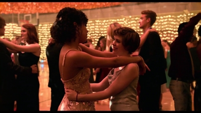 2020-03-16_-_The_I_Am_Not_Okay_With_This_Cast_Break_Down_THAT_Mind_Blowing_Scene_mp40042.jpg