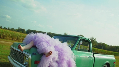 2020-11-10_-_Sophia_Lillis_x_LOfficiel_Fashion_Book_-_Australia_mp42154.jpg