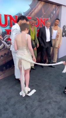 2023-03-26_-_D_and_D_LA_Premiere_5_mp40147.jpg