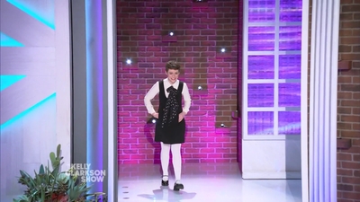 2023-03-30_-_The_Kelly_Clarkson_Show_mkv1116.jpg