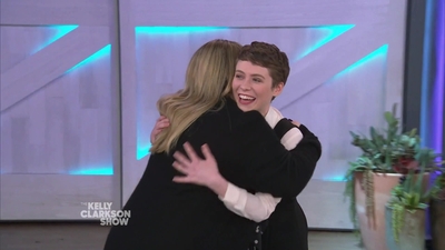 2023-03-30_-_The_Kelly_Clarkson_Show_mkv1124.jpg