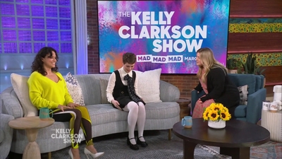 2023-03-30_-_The_Kelly_Clarkson_Show_mkv1135.jpg