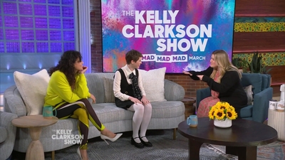 2023-03-30_-_The_Kelly_Clarkson_Show_mkv1138.jpg