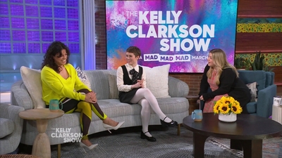 2023-03-30_-_The_Kelly_Clarkson_Show_mkv1162.jpg