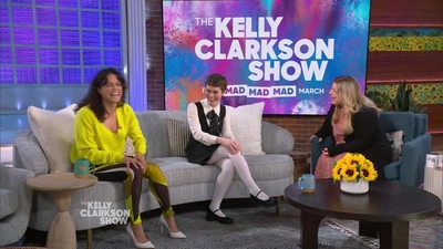 2023-03-30_-_The_Kelly_Clarkson_Show_mkv1201.jpg