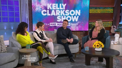 2023-03-30_-_The_Kelly_Clarkson_Show_mkv1627.jpg