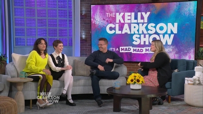 2023-03-30_-_The_Kelly_Clarkson_Show_mkv1641.jpg