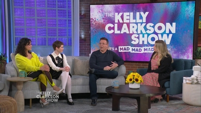 2023-03-30_-_The_Kelly_Clarkson_Show_mkv1681.jpg