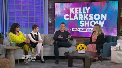 2023-03-30_-_The_Kelly_Clarkson_Show_mkv1686.jpg