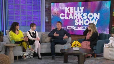2023-03-30_-_The_Kelly_Clarkson_Show_mkv1732.jpg