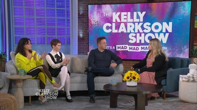 2023-03-30_-_The_Kelly_Clarkson_Show_mkv1766.jpg