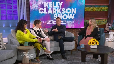 2023-03-30_-_The_Kelly_Clarkson_Show_mkv1812.jpg