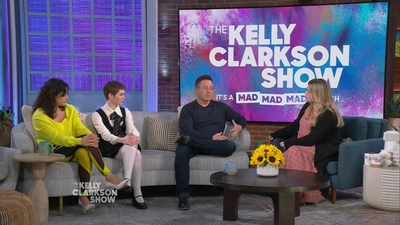 2023-03-30_-_The_Kelly_Clarkson_Show_mkv1823.jpg