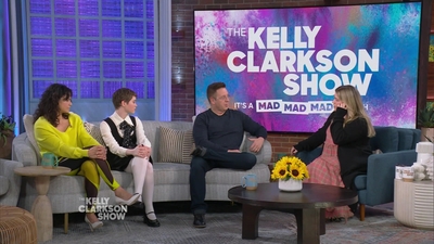 2023-03-30_-_The_Kelly_Clarkson_Show_mkv1855.jpg
