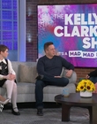 2023-03-30_-_The_Kelly_Clarkson_Show_mkv1855.jpg