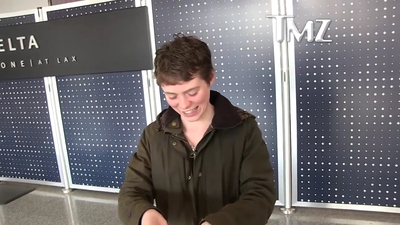 2023-03-31_-_TMZ_Video_mp42524.jpg