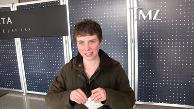 2023-03-31_-_TMZ_Video_mp42531.jpg