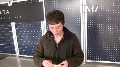2023-03-31_-_TMZ_Video_mp42536.jpg