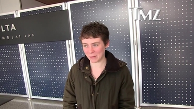 2023-03-31_-_TMZ_Video_mp42558.jpg