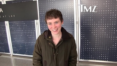 2023-03-31_-_TMZ_Video_mp42579.jpg