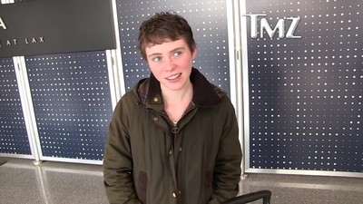2023-03-31_-_TMZ_Video_mp42587.jpg