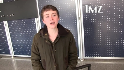 2023-03-31_-_TMZ_Video_mp42591.jpg