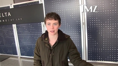 2023-03-31_-_TMZ_Video_mp42630.jpg