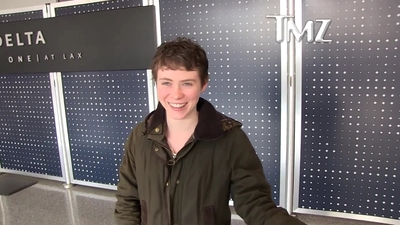 2023-03-31_-_TMZ_Video_mp42671.jpg