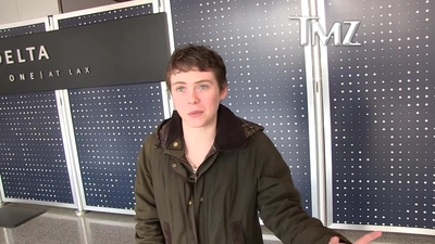 2023-03-31_-_TMZ_Video_mp42689.jpg
