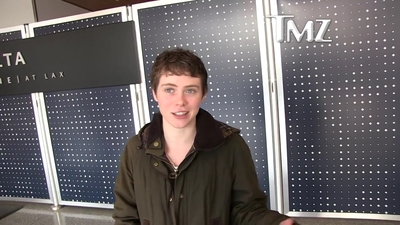 2023-03-31_-_TMZ_Video_mp42710.jpg