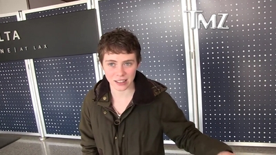 2023-03-31_-_TMZ_Video_mp42730.jpg