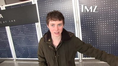 2023-03-31_-_TMZ_Video_mp42733.jpg