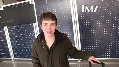 2023-03-31_-_TMZ_Video_mp42738.jpg