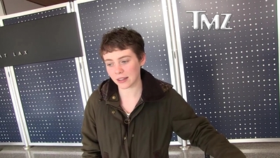 2023-03-31_-_TMZ_Video_mp42751.jpg